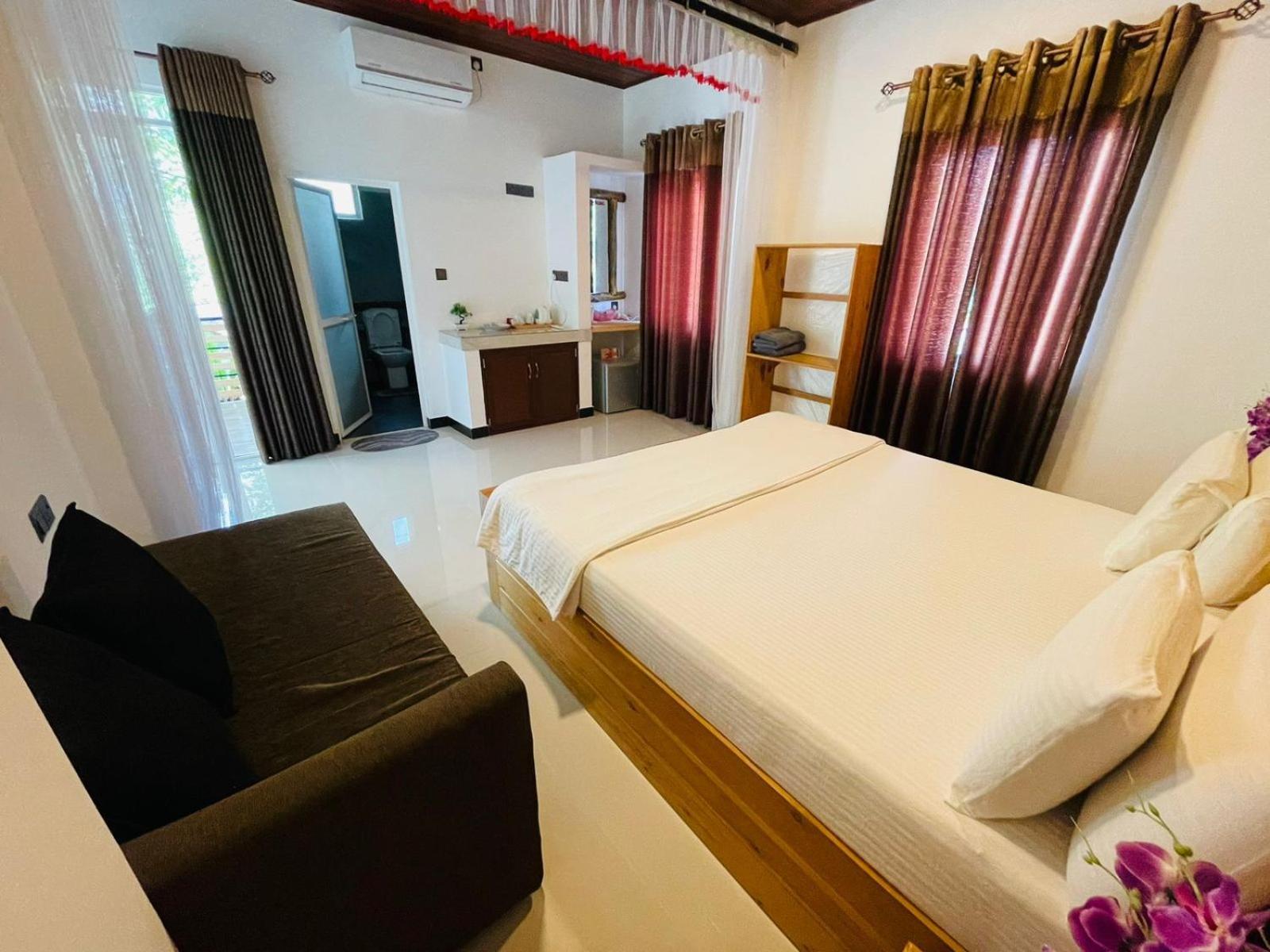 Dhanudi Homestay Ella Exterior foto