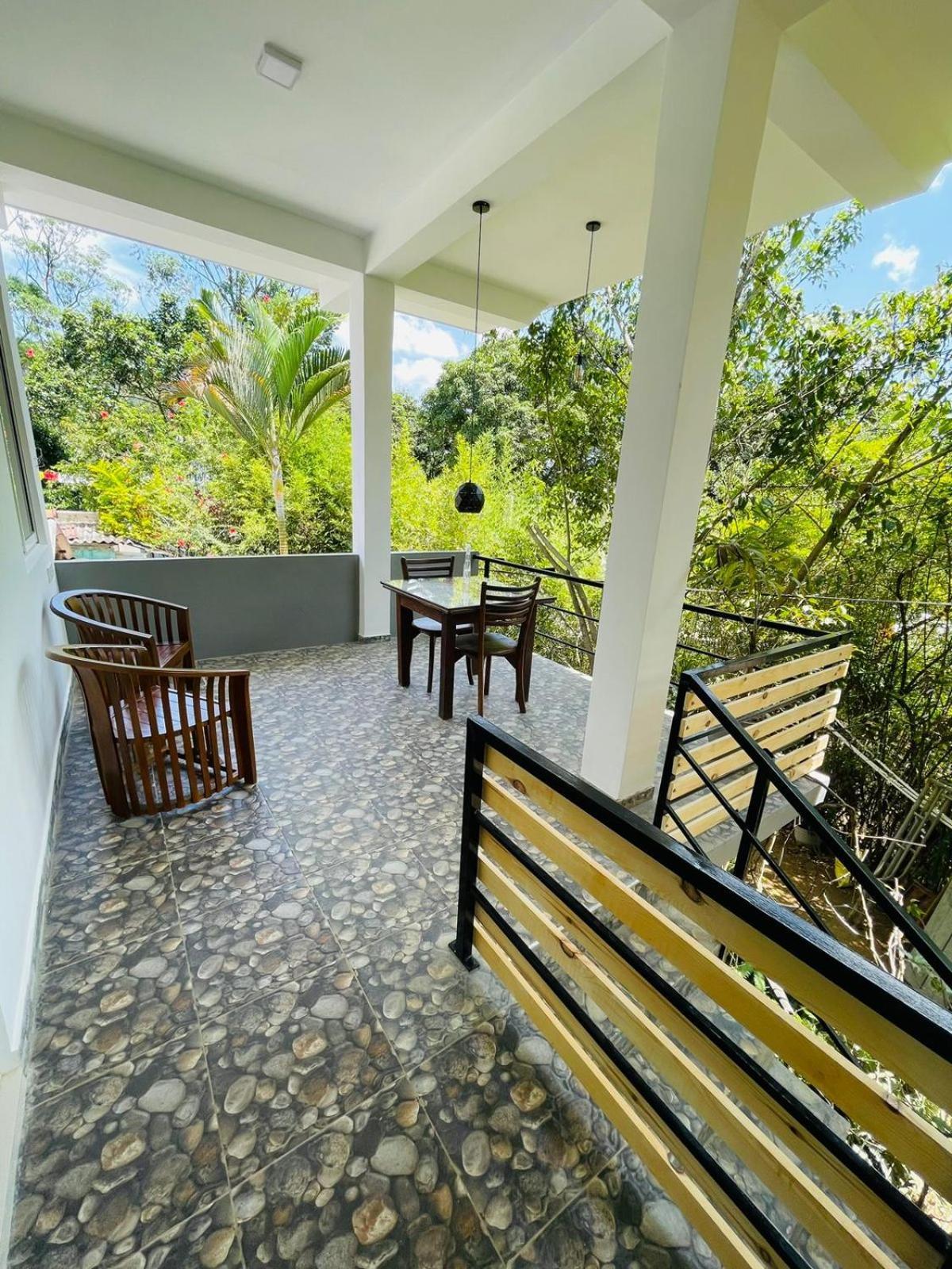 Dhanudi Homestay Ella Exterior foto